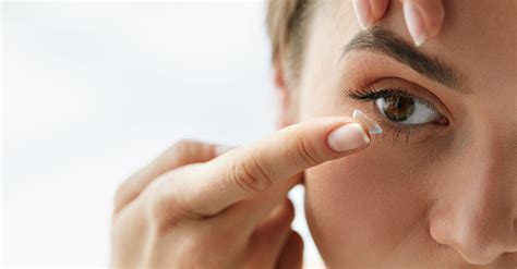 Achieve Clear, Comfortable Vision with Daily Wear Disposable Contact Lenses from a Specialist Optometrist
